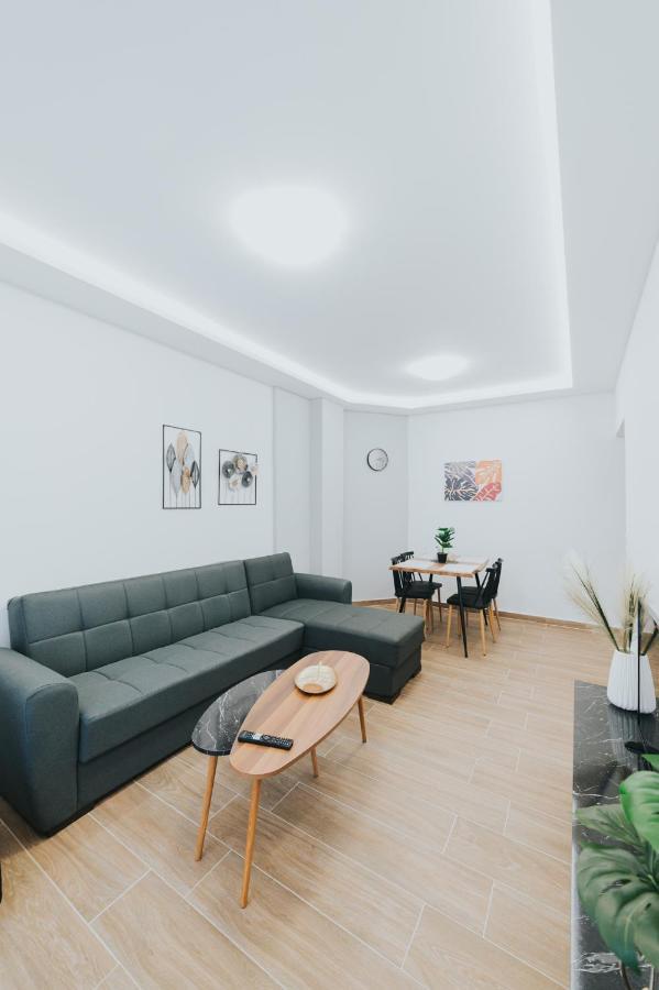 Comfy And Stylish Apartment Tesalonika Bagian luar foto