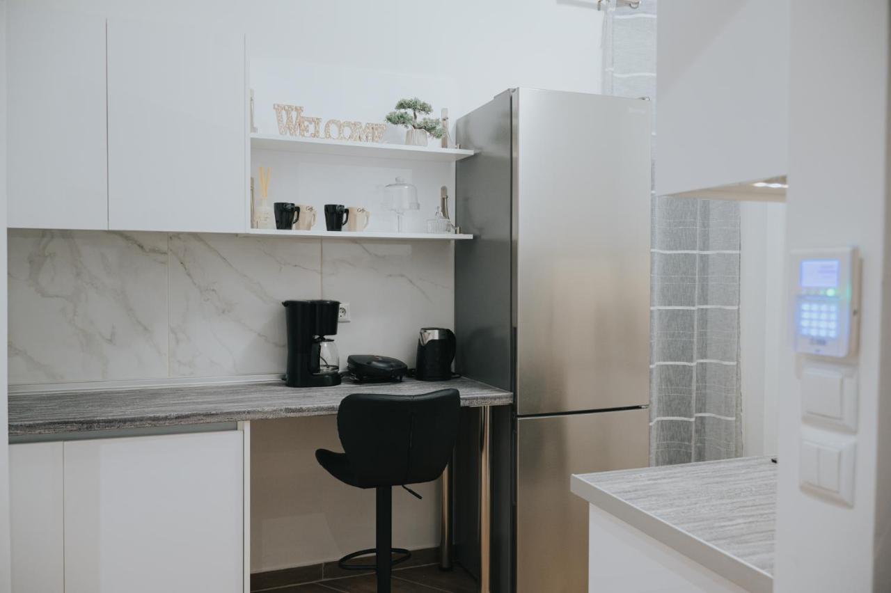 Comfy And Stylish Apartment Tesalonika Bagian luar foto