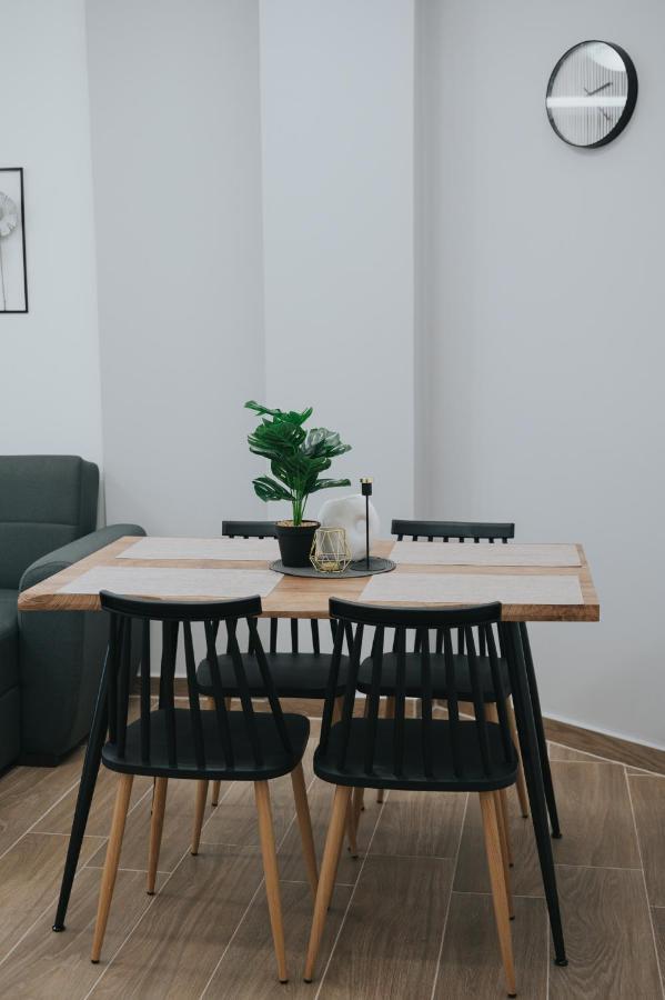 Comfy And Stylish Apartment Tesalonika Bagian luar foto