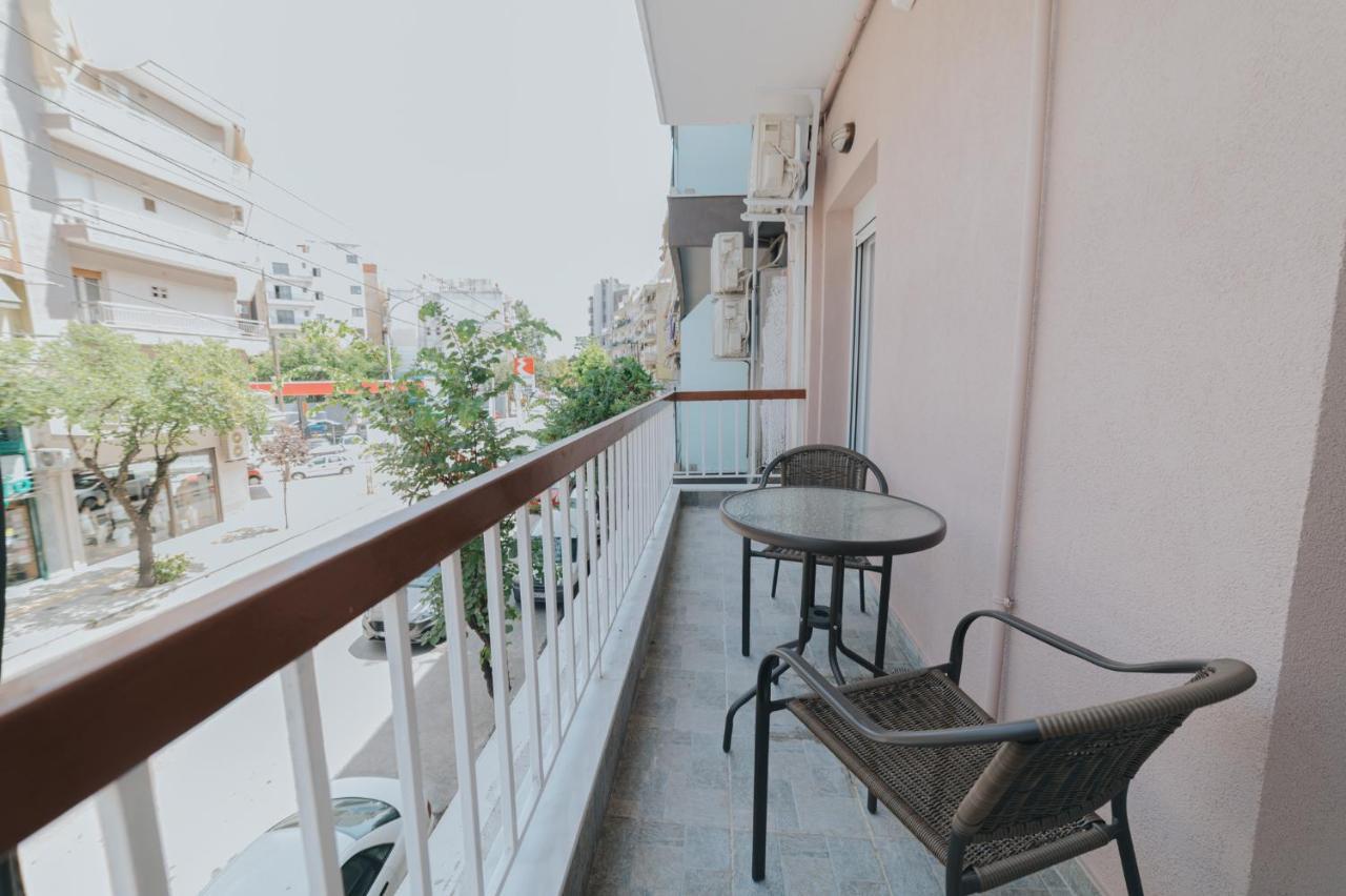 Comfy And Stylish Apartment Tesalonika Bagian luar foto