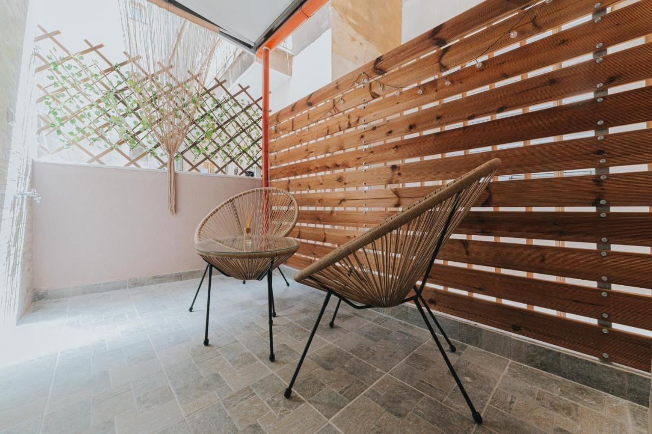 Comfy And Stylish Apartment Tesalonika Bagian luar foto